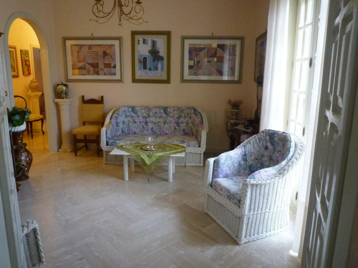 B&B Lu Sule Torchiarolo ภายนอก รูปภาพ