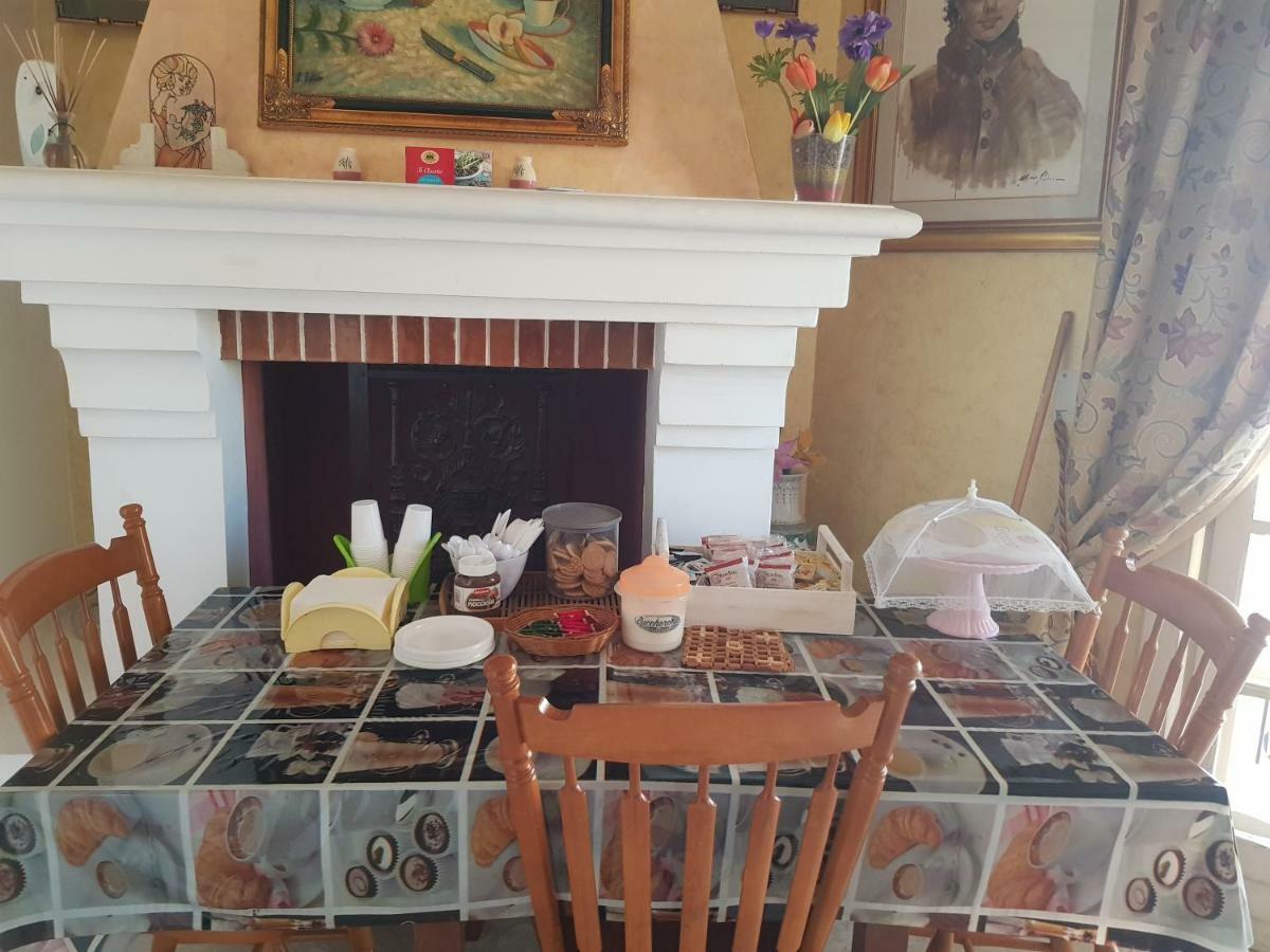 B&B Lu Sule Torchiarolo ภายนอก รูปภาพ